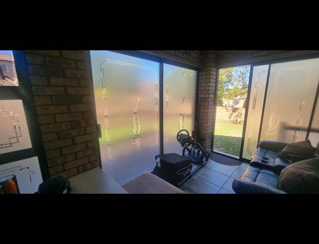 2 BEDROOM TOWNHOUSE FOR SALE IN AMBERFIELD